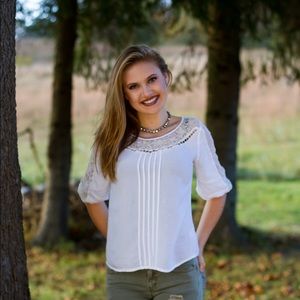 Meet your Posher, Madison